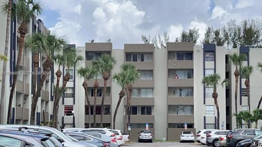 10000 NW 80th Ct 2312, Hialeah Gardens, Florida 33016, USA