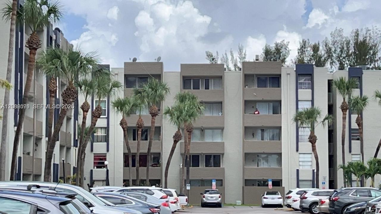 10000 NW 80th Ct 2312, Hialeah Gardens, Flórida 33016, Estados Unidos