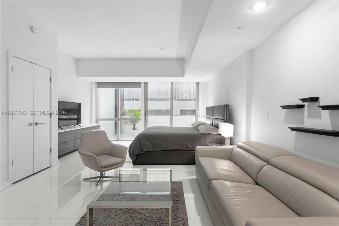 851 NE 1st Ave 300, Miami, Floride 33132, États-Unis