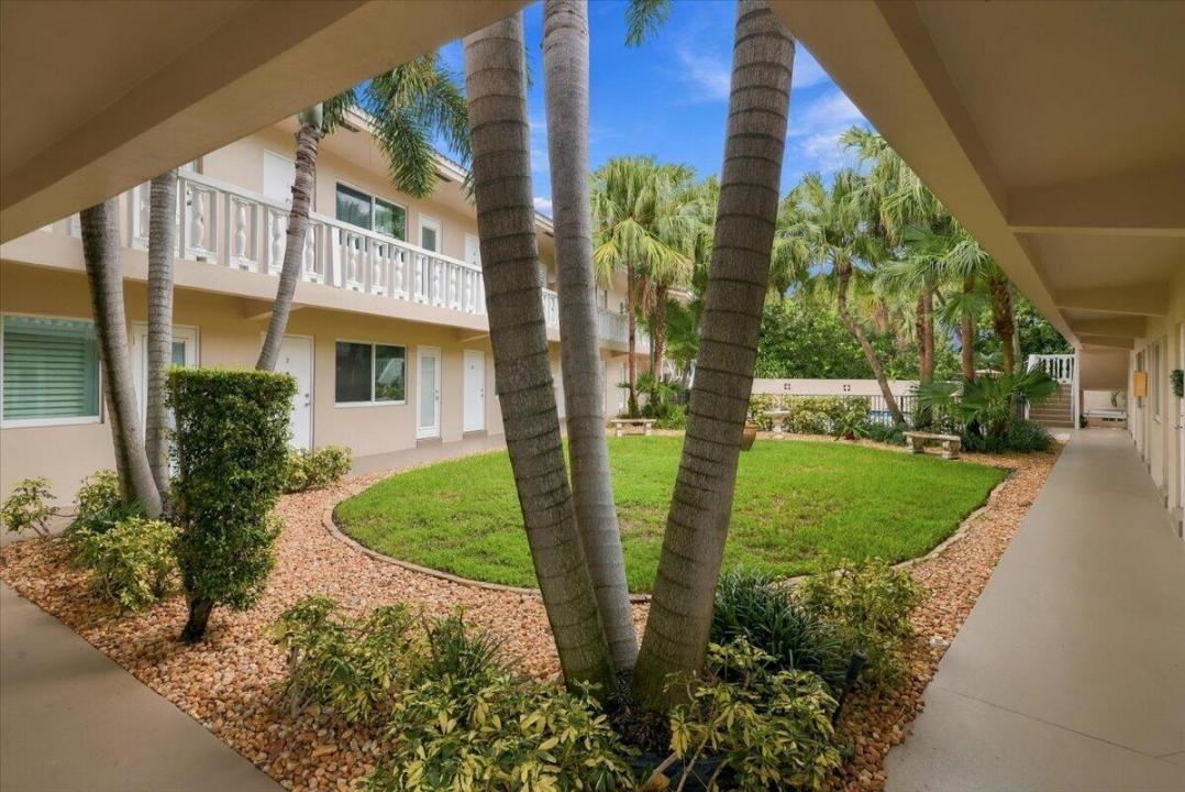 2110 NE 39TH Street 8B, Fort Lauderdale, Floride 33308, États-Unis
