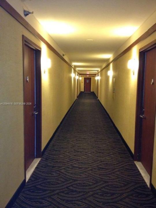 3300 NE 191st St 1710, Aventura, Florida 33180, Stati Uniti