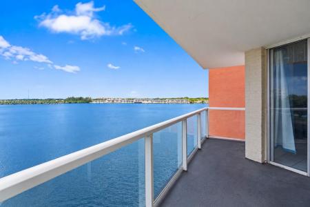 1301 NE Miami Gardens Dr 505W, Miami, Floride 33179, États-Unis