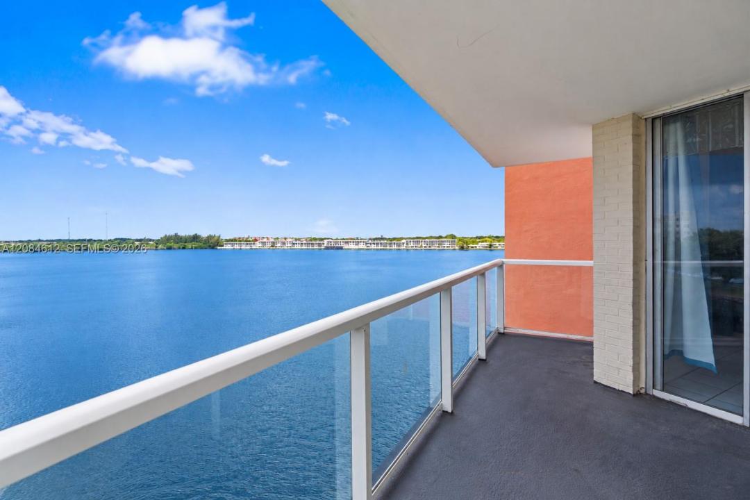 1301 NE Miami Gardens Dr 505W, Miami, Florida 33179, Stati Uniti