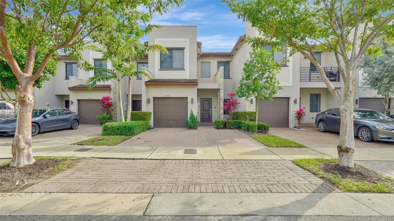 20725 NE 2nd Ct, Miami, Florida 33179, USA