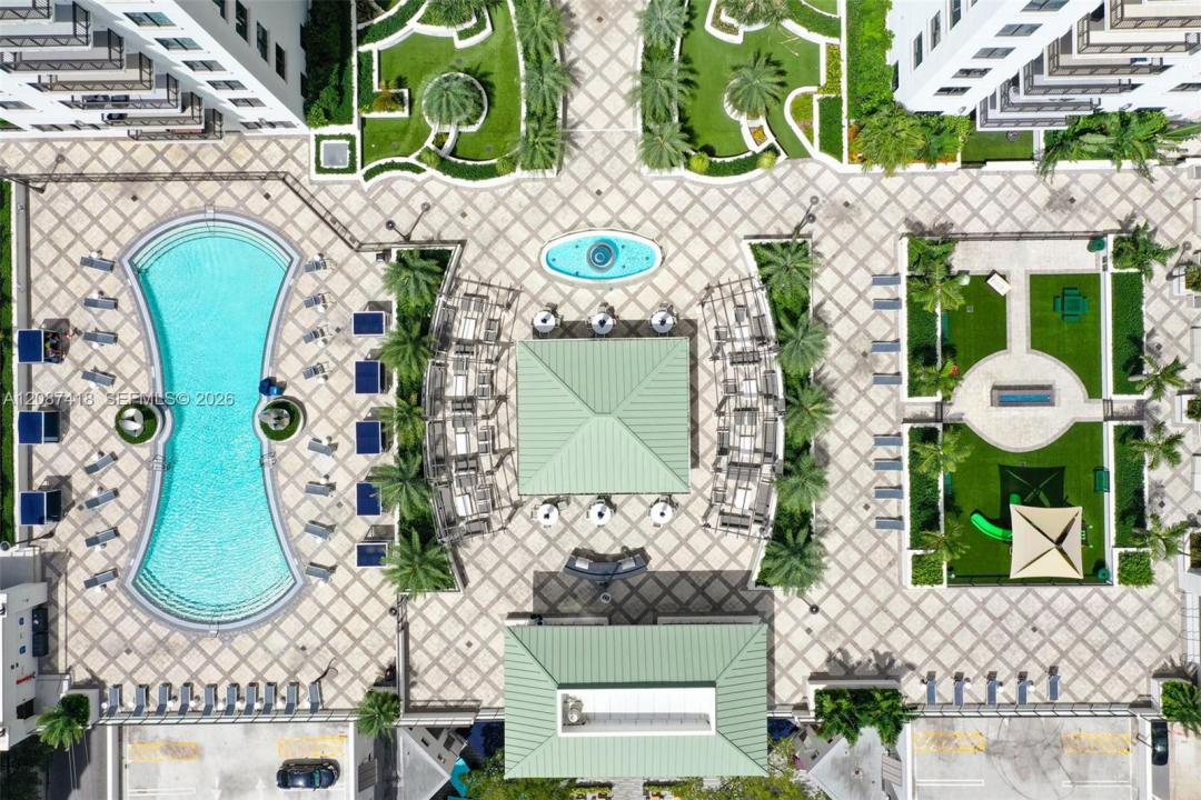 999 SW 1st Ave 2010, Miami, Floride 33130, États-Unis