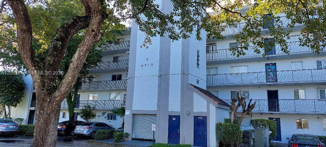 8710 N Sherman Cir 403, Miramar, Floride 33025, États-Unis