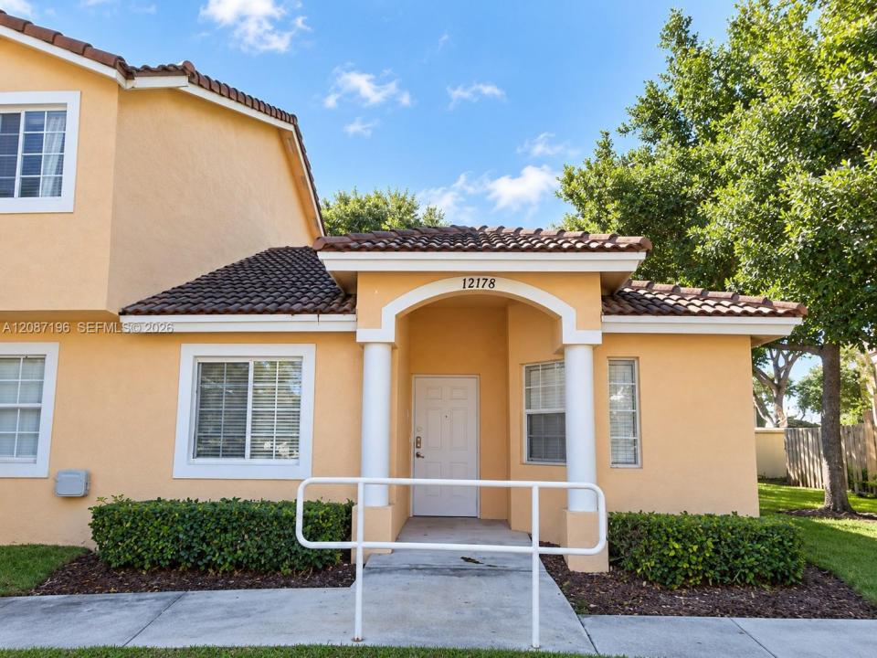 12178 SW 143rd Ln 12-4, Miami, Floride 33186, États-Unis