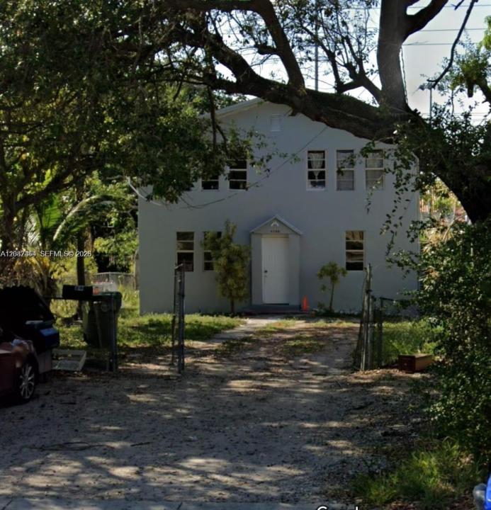 6326 NW 4th Ave 4, Miami, Florida 33150, USA
