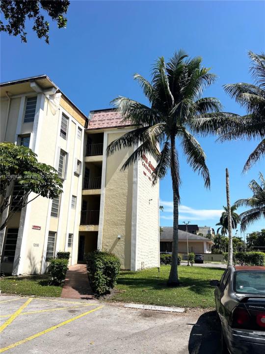 12035 NE 2nd Ave A302, North Miami, Florida 33161, USA
