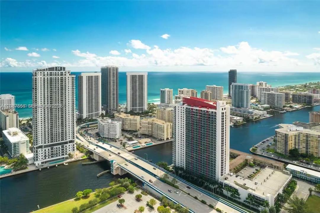 2602 E Hallandale Beach Blvd R1108, Hallandale Beach, Floride 33009, États-Unis