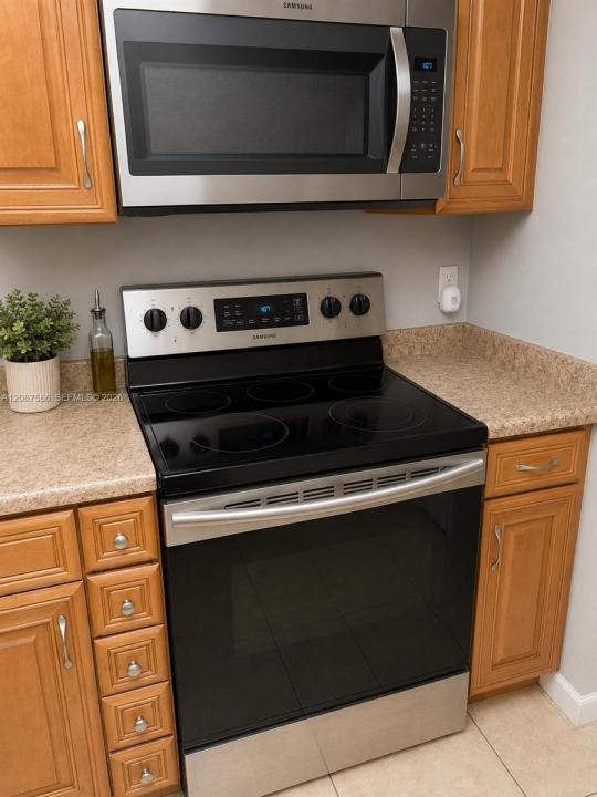 7830 SW 10th St A, North Lauderdale, Floride 33068, États-Unis