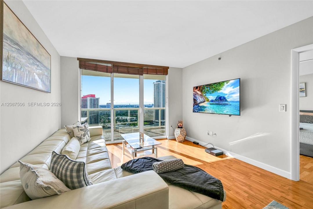 1850 S Ocean Dr 2709, Hallandale Beach, Floryda 33009, USA
