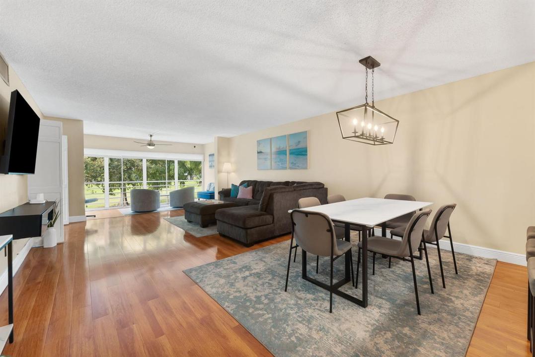 4007 N Cypress Drive 208, Pompano Beach, Floride 33069, États-Unis