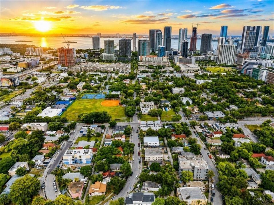 268 NW 34th St, Miami, Floride 33127, États-Unis
