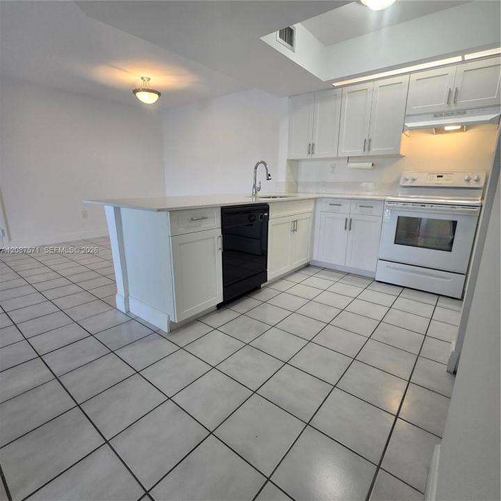 8600 SW 212th St 308, Cutler Bay, Floride 33189, États-Unis