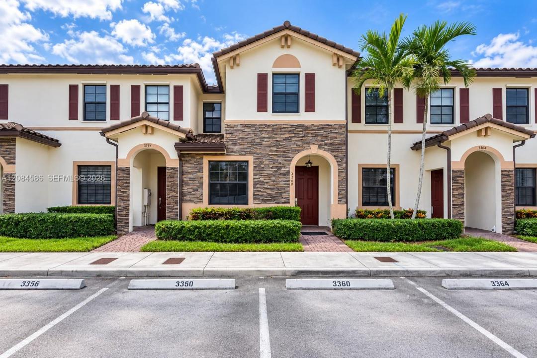 3360 W 92nd Pl 1, Hialeah, Floride 33018, États-Unis