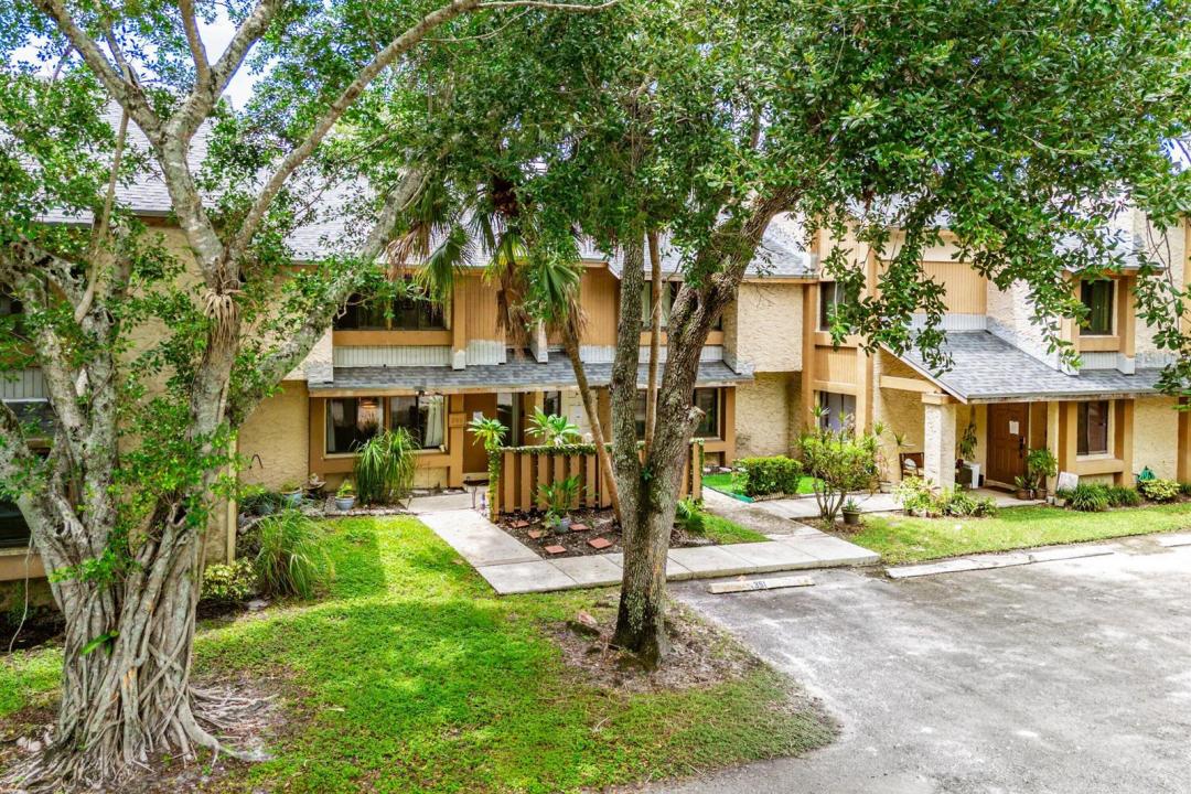 209 Wimbledon Lakes Drive, Plantation, Florida 33324, Stati Uniti