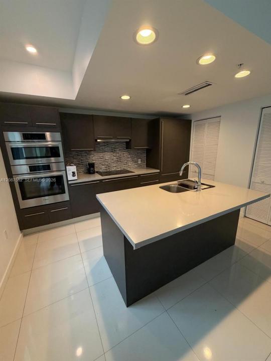 7875 NW 107th Ave 215, Doral, Floride 33178, États-Unis