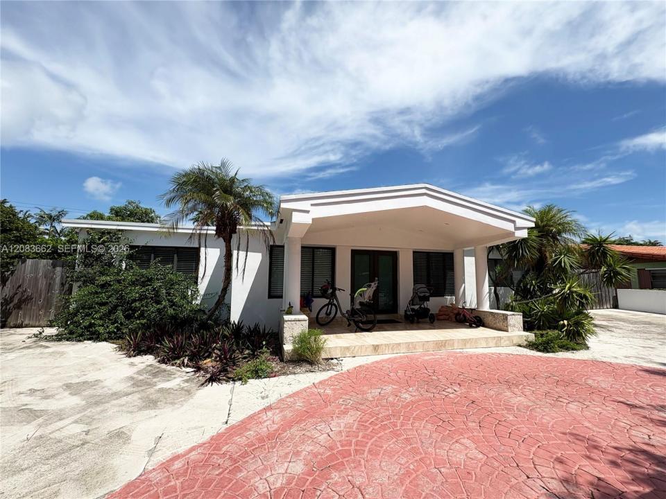 225 W Heather Dr 225, Key Biscayne, Florida 33149, Stati Uniti
