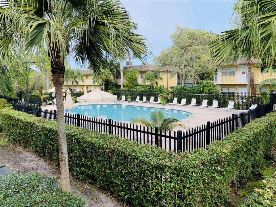 5156 NE 6th Avenue 203, Oakland Park, Florida 33334, Stati Uniti
