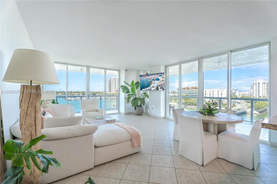 10 Venetian Way 604, Miami Beach, Floride 33139, États-Unis