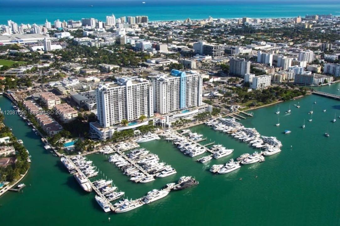 1928 Purdy Ave-Sunset Harbour Yacht Club Slip C-70, Miami Beach, Florida 33139, Estados Unidos