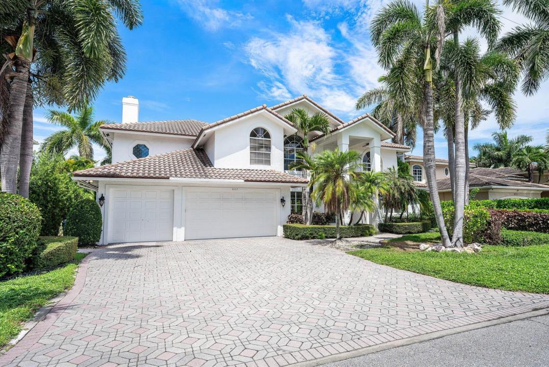 807 Coventry Street, Boca Raton, Florida 33487, USA
