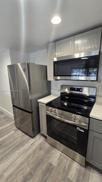 16220 NW 2nd Ave 211, Miami, Florida 33169, Stati Uniti