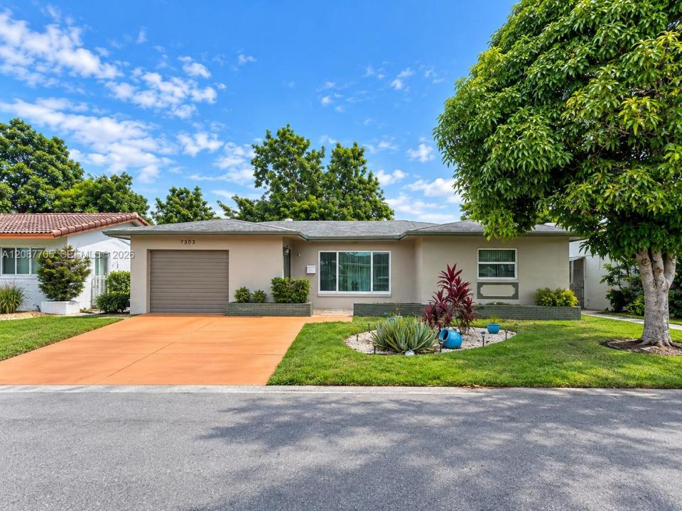 7303 NW 59th St, Tamarac, Floride 33321, États-Unis