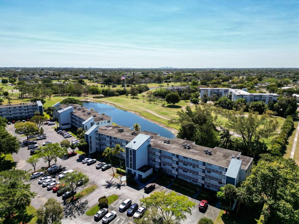 1470 NW 80th Avenue Apt 204, Margate, Floride 33063, États-Unis