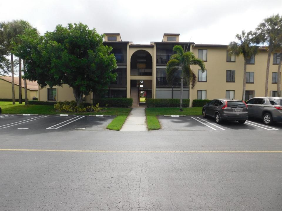 627 SEA PINE Way A2, Florida 33415, Stati Uniti