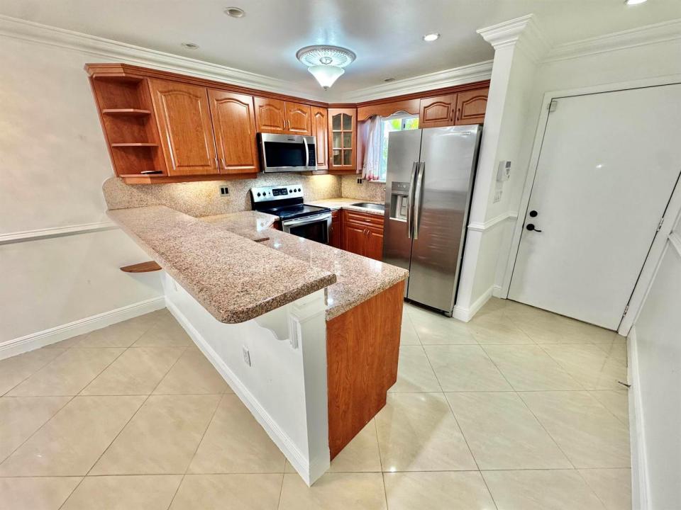 6074 FOREST HILL Boulevard 107, West Palm Beach, Floride 33415, États-Unis