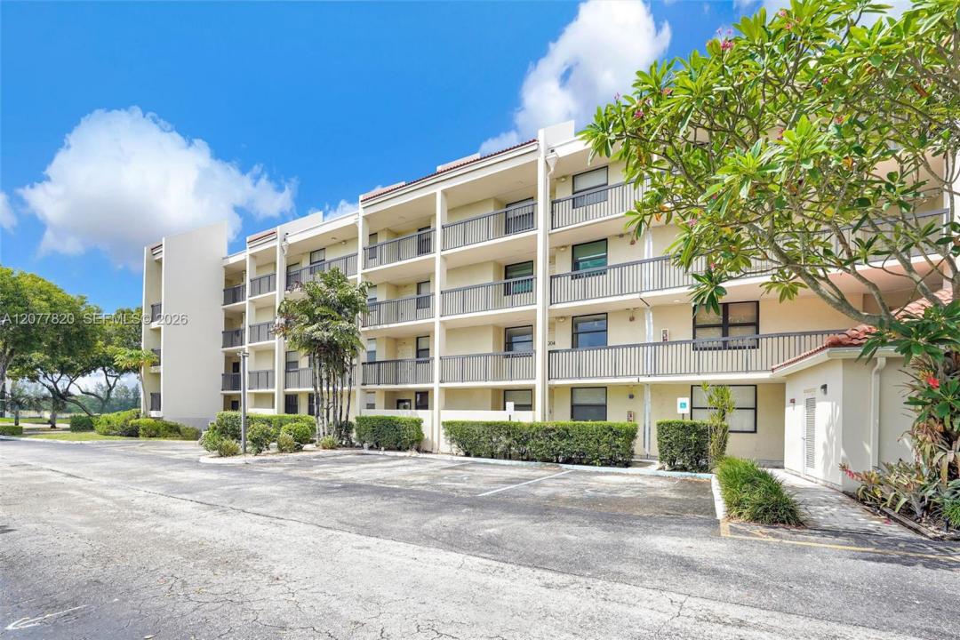 117 Lake Emerald Dr 204, Oakland Park, Floride 33309, États-Unis