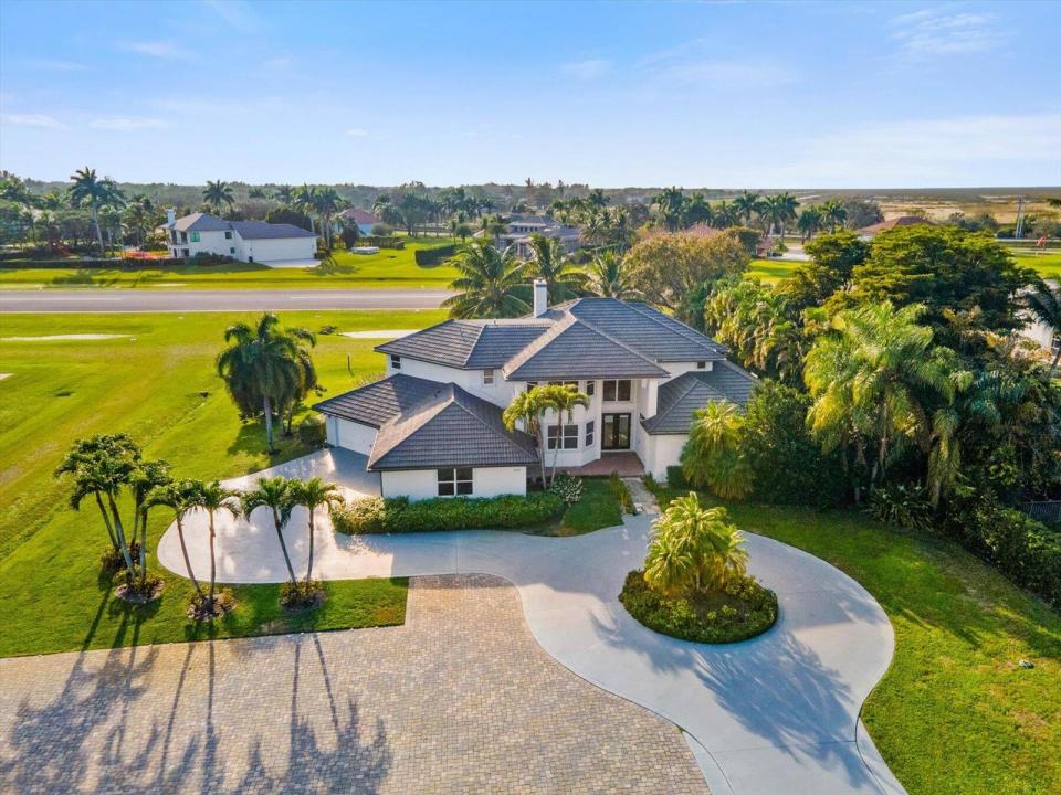 2135 Windsock Way, Wellington, Florida 33414, USA