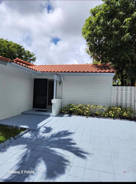2780 Norfolk Pine Court, Lake Worth, فلوريدا 33462, الولايات المتحدة