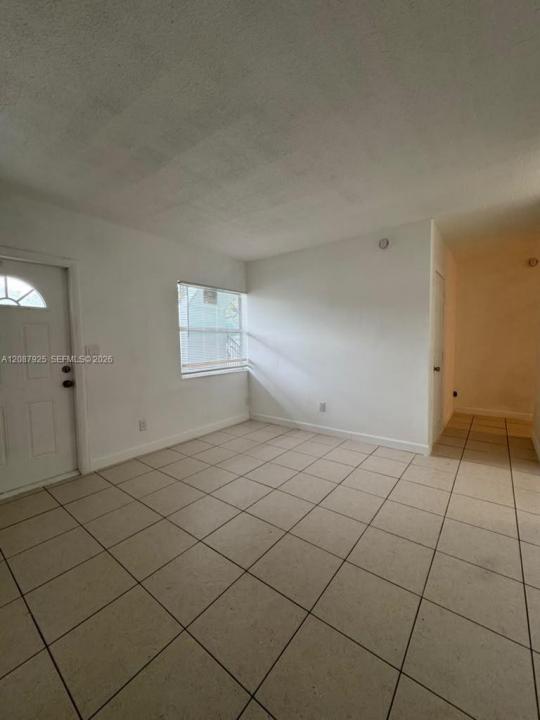 325 NW 15th St 5, Pompano Beach, Floride 33060, États-Unis