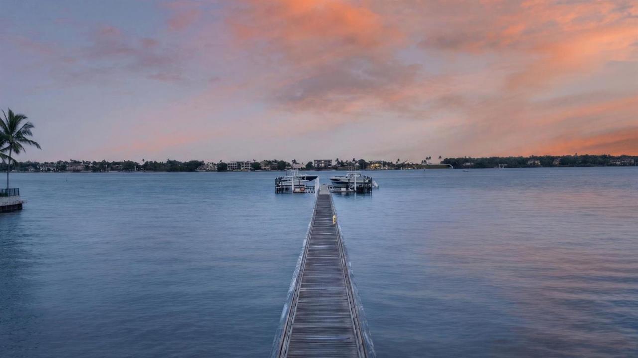 608 Windward S Circle, Boynton Beach, Florida 33435, USA