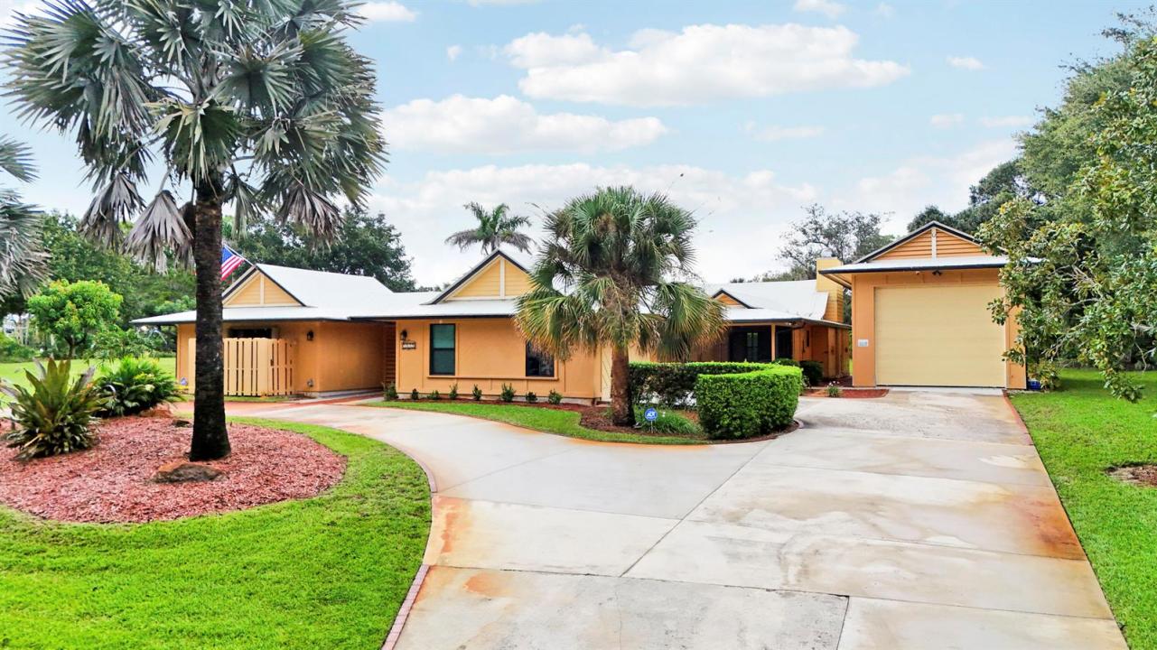 3459 SW WOODCREEK Trail, Palm City, Florida 34990, USA