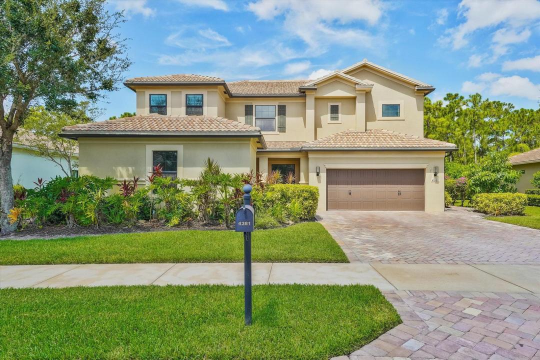 4381 SW GOSSAMER Circle, Palm City, Florida 34990, USA