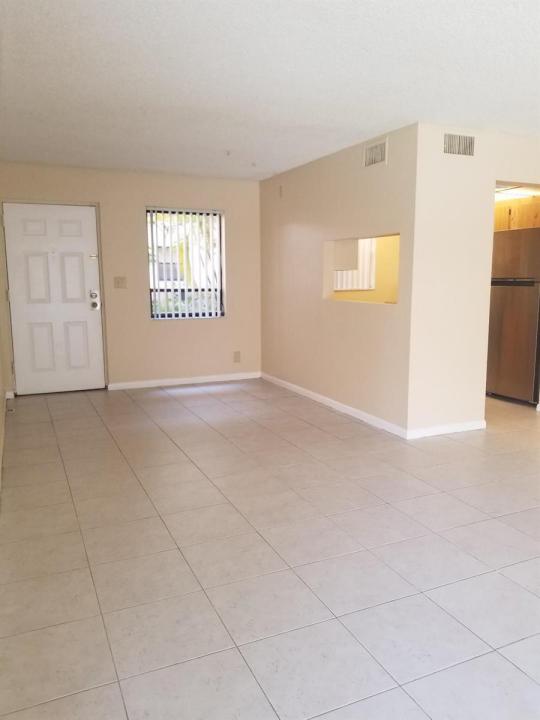 1850 N CONGRESS Avenue 102, West Palm Beach, Floride 33401, États-Unis
