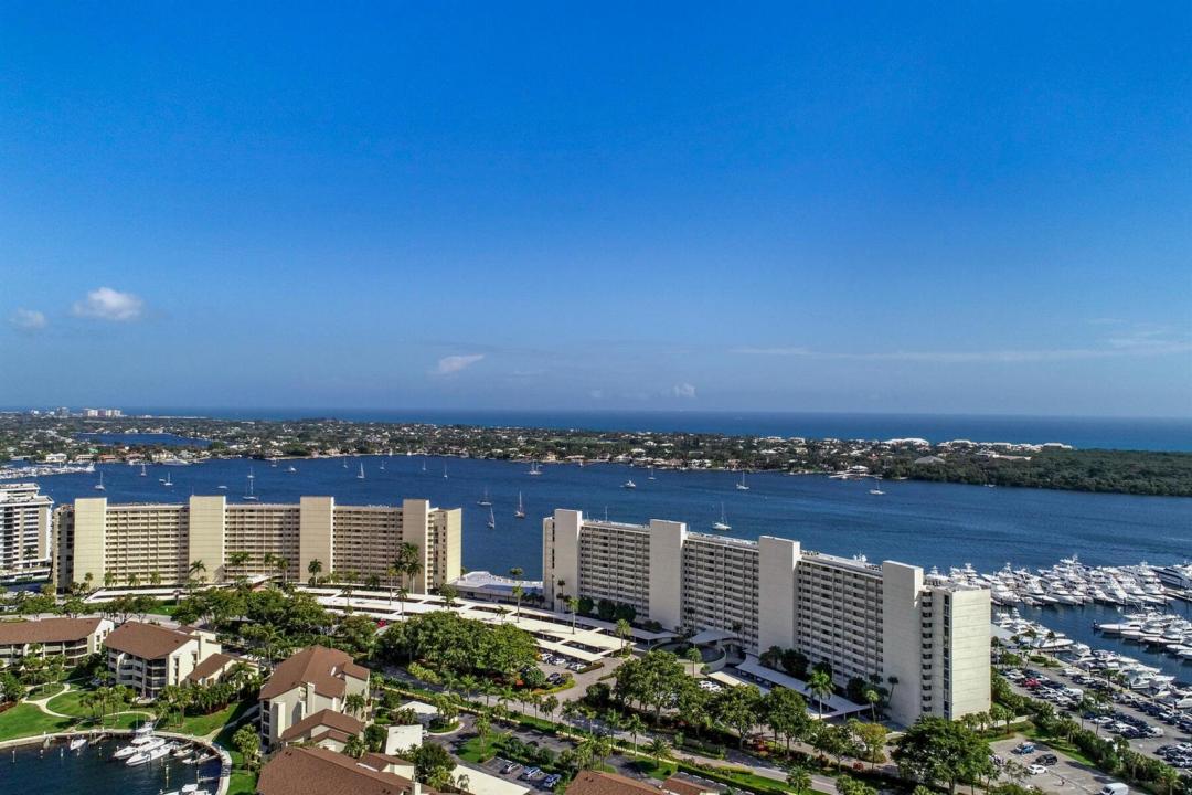 132 LAKESHORE Drive 220, North Palm Beach, Florida 33408, Stati Uniti