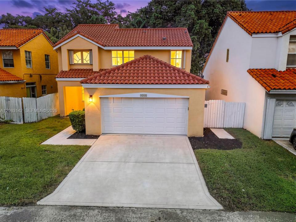 3215 N 36th Ave, Hollywood, Florida 33021, USA