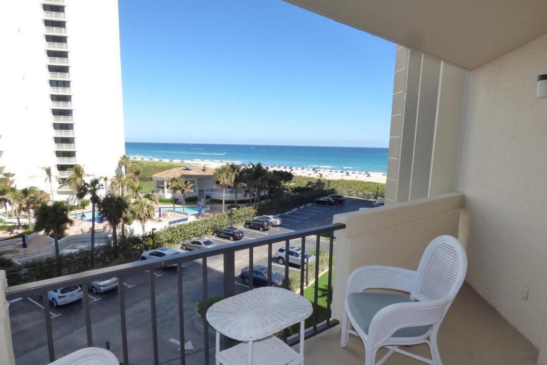 2800 N Ocean Drive B-5c, Singer Island, Florida 33404, Stati Uniti