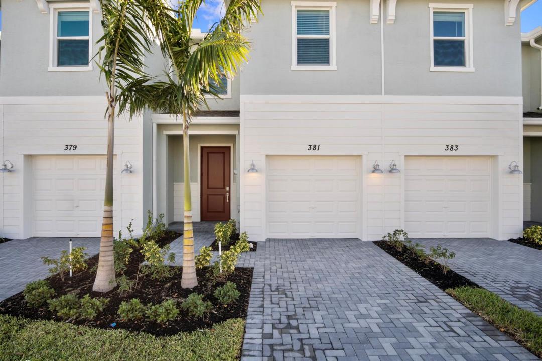 381 SE CROSSOAK Lane, Port St. Lucie, Florida 34984, Stati Uniti