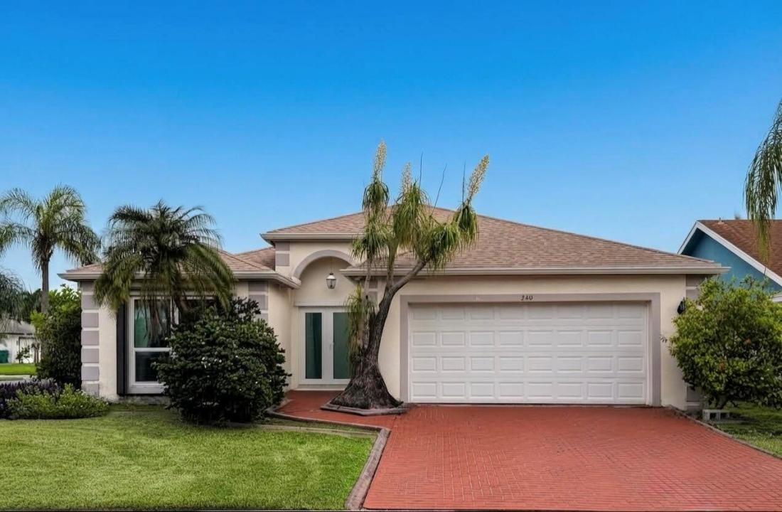 240 SE 8TH Street, Dania Beach, Florida 33004, Stati Uniti