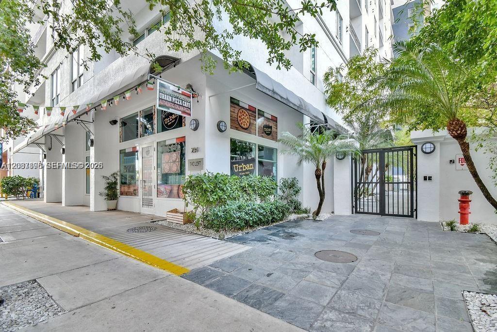 234 NE 3rd St 1701, Miami, Florida 33132, USA