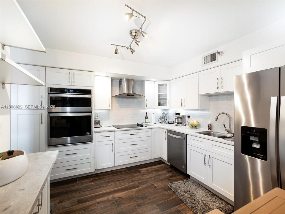 3500 Mystic Pointe Dr 1607, Aventura, Floride 33180, États-Unis