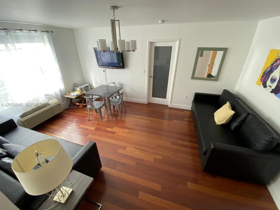 420 15th St 205, Miami Beach, Floride 33139, États-Unis