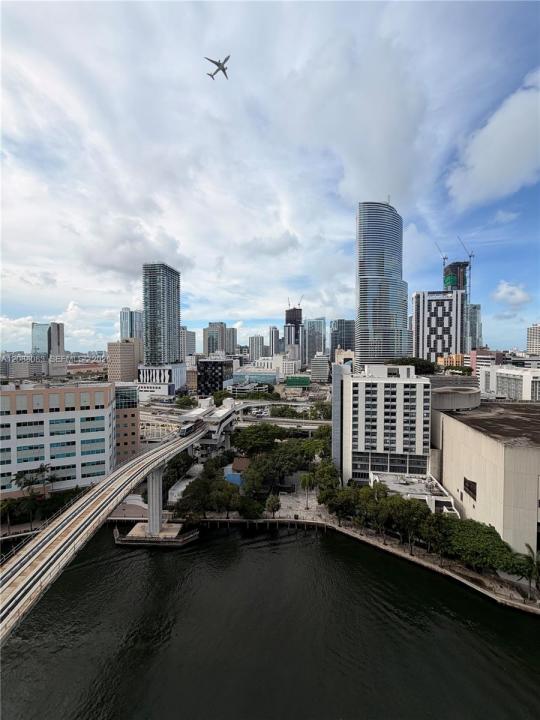 31 SE 5th St 2001, Miami, Florida 33131, USA