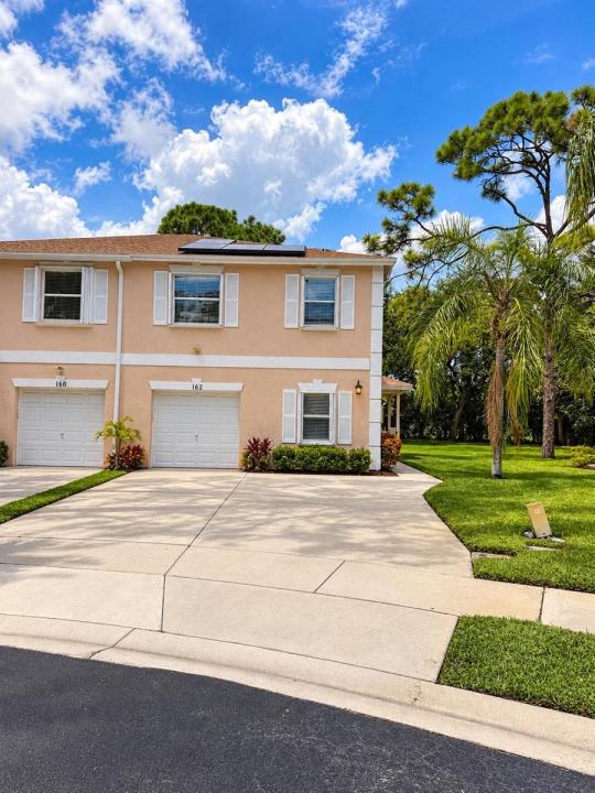 162 BALDWIN Boulevard, Floride 33463, États-Unis